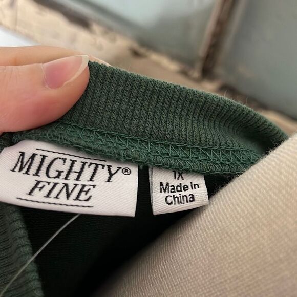 Mighty Fine Womens Sweatshirt Cherry Crewneck Hunter Green Size 1X NWT - Picture 7 of 9